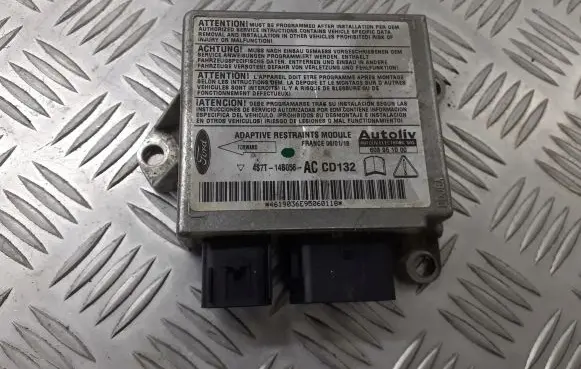 Ford Mondeo Mk III Airbag control unit/module 4S7T-14B056