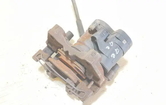 Audi Q2 - Rear brake caliper 5Q0615406DB