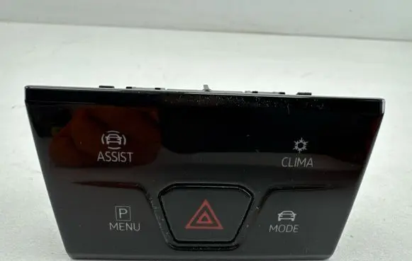 Volkswagen Golf VIII Hazard light switch 5H0925200K