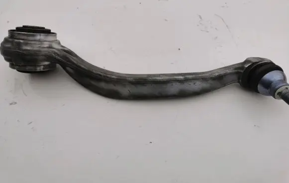 Mercedes-Benz C W205 Front lower control arm/wishbone 20506re