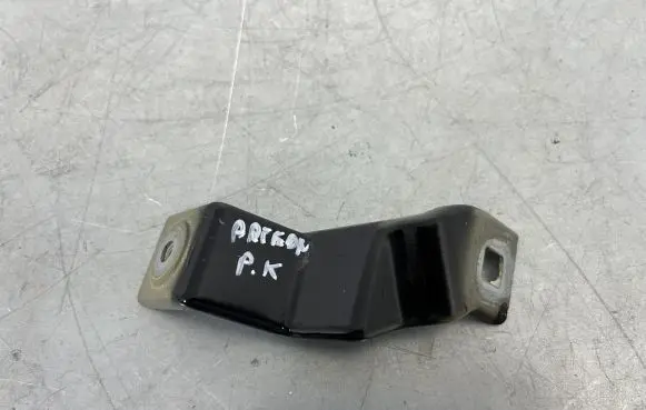 Volkswagen Arteon Shooting Brake Fender mounting bracket 3G8810379