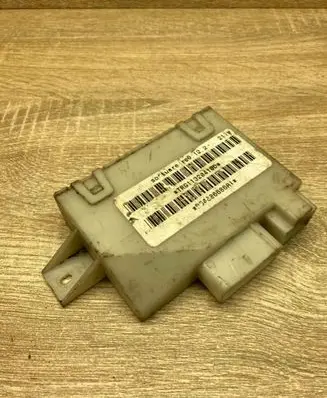 Chrysler Voyager Door control unit/module P04686686AI