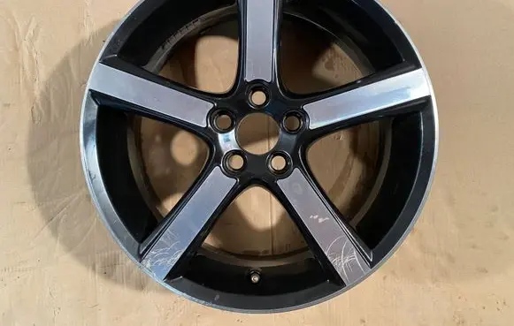 Volvo V40 R18 alloy rim 31373099