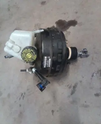 Mercedes-Benz E A207 Brake booster