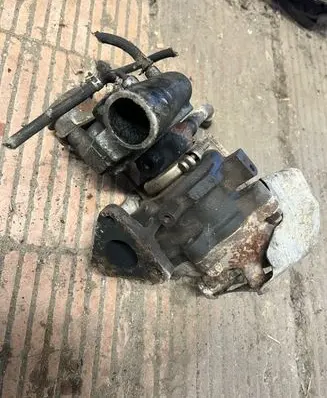 Mitsubishi Pajero Turbo 49377080