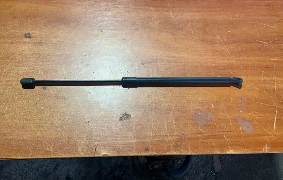 Audi A3 S3 A3 Sportback 8P Tailgate/trunk strut/damper 8P4827552B