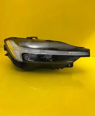 Volvo XC60 Headlight/headlamp 32337375