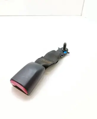 Opel Antara Middle seatbelt buckle (rear) 