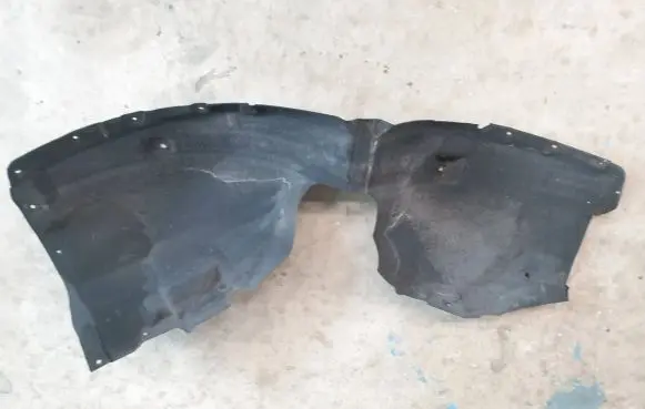 Chrysler Pacifica Front wheel arch liner splash guards