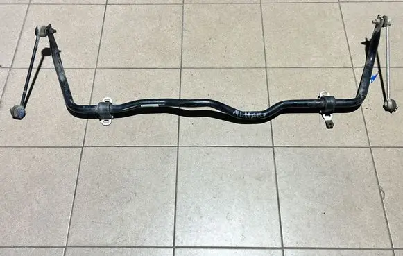Renault Megane IV Front anti-roll bar/sway bar 546114843R