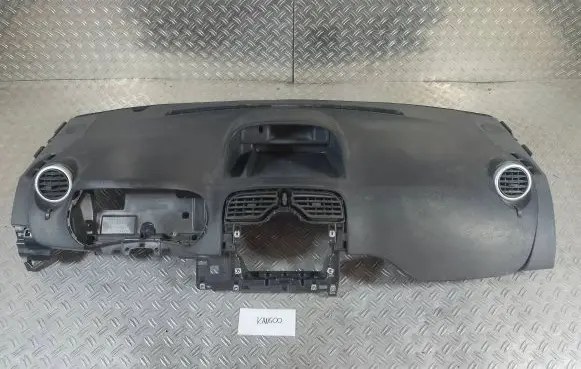 Renault Kangoo II Dashboard 681000861R 681000029R 6810067021