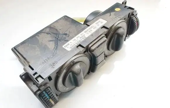 Mercedes-Benz E W210 Climate control unit 2108303185 9140010371