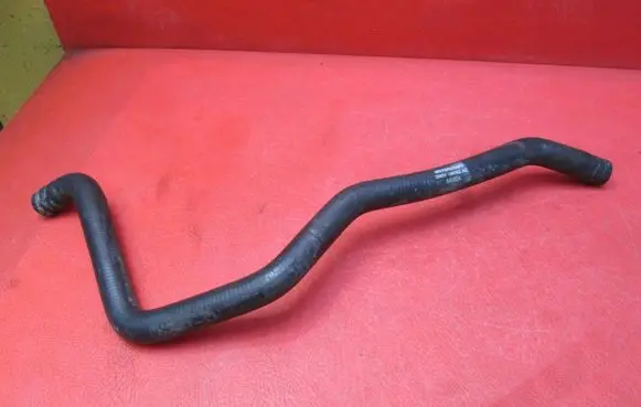 Ford Focus Engine coolant pipe/hose 2M5V18K582AC