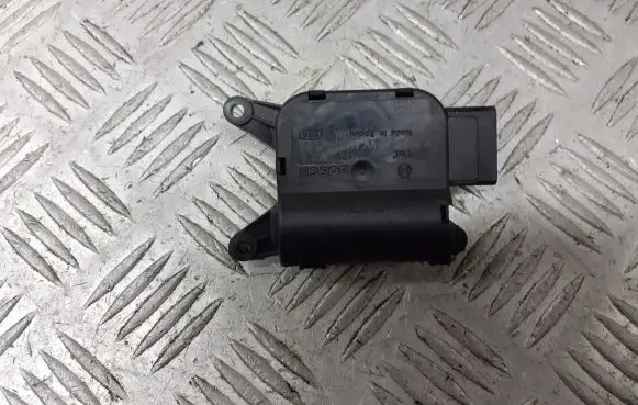 Volkswagen Golf V A/C air flow flap actuator/motor 1K1907511E