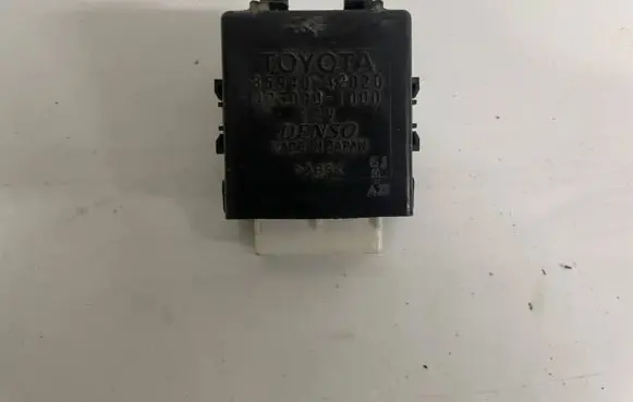 Toyota RAV 4 (XA30) Window wiper relay 8594042020 85940-42020