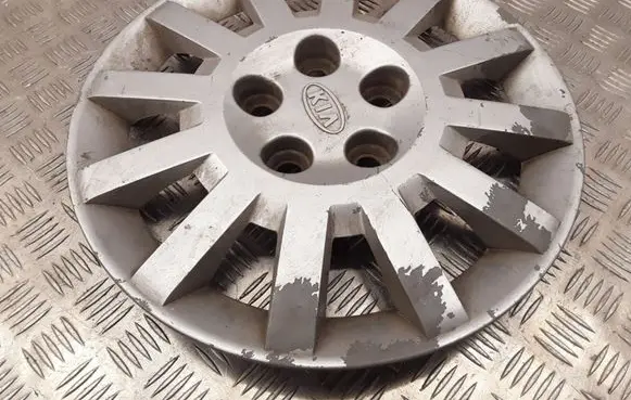 KIA Carnival R15 wheel hub/cap/trim OK53A37170