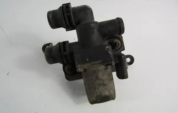 Skoda Octavia Mk2 (1Z) Coolant heater control valve 1K0820036