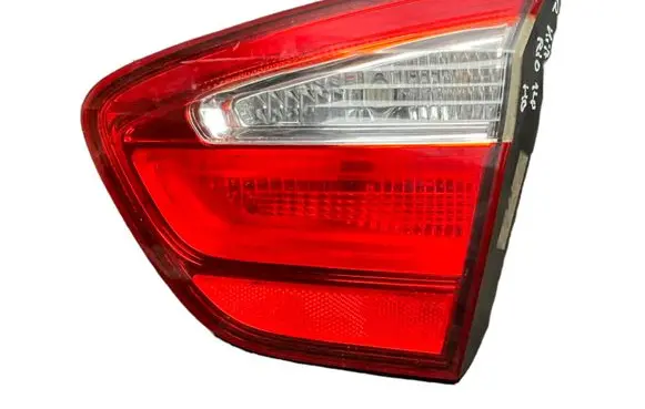 KIA Rio Tailgate rear/tail lights 924041W2