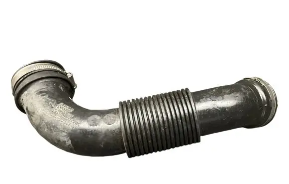 Ford Focus Air intake duct part CV619C623AC