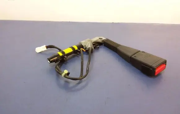 BMW X3 F25 Front seatbelt 7256646