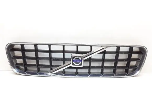 Volvo XC90 Front bumper upper radiator grill 08620587