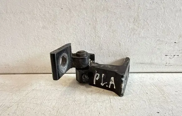 Audi Q7 4M Front door lower hinge 8S0833403A
