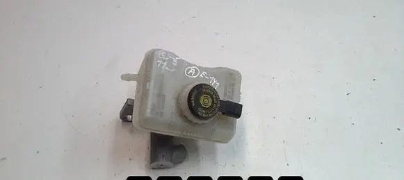 Master brake cylinder