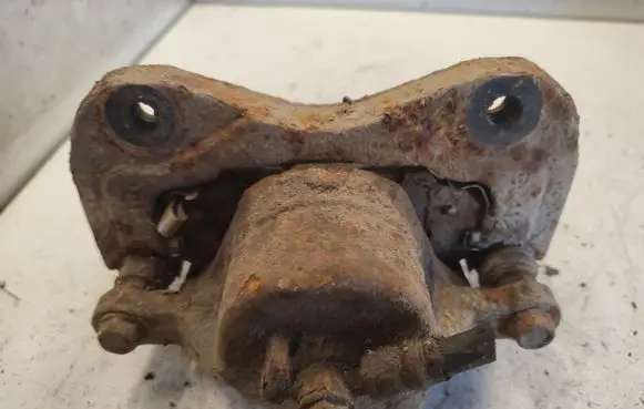 Hyundai Sonata Front brake caliper