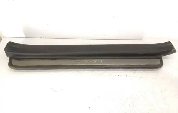 Toyota Avensis T250 Front sill trim cover 6791405050