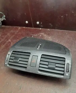 Toyota Avensis T270 Dash center air vent grill 5567005090