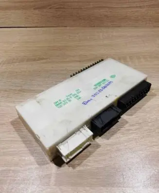 BMW 5 E39 Central body control module 6901228