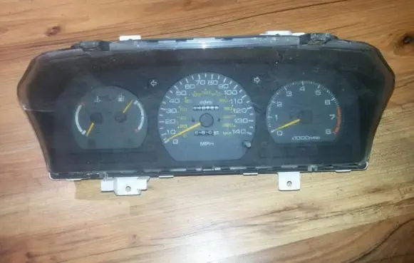Mitsubishi Space Wagon Speedometer (instrument cluster) mr147199 766-130