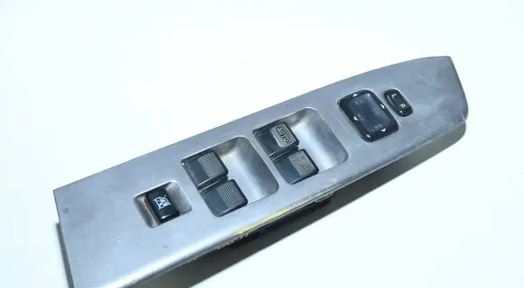 Ford Ranger Electric window control switch C8H-D204-OMT C8N-C21A-OMT