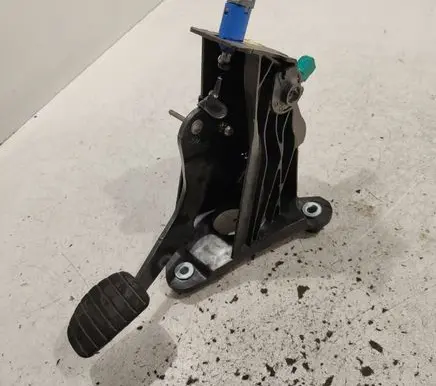 Clutch pedal