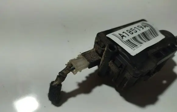 Opel Astra H Central locking motor 1036430036418