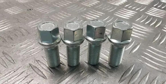 Mercedes-Benz R W251 Nuts/bolts 