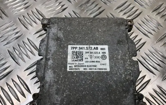 Audi A4 S4 B9 Headlight ballast module Xenon 7PP941572AB 7PP941572A