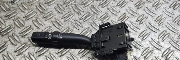 Toyota Avensis T250 Indicator stalk 173650
