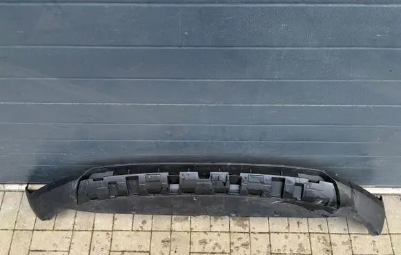 Volvo XC40 Front bumper lip 