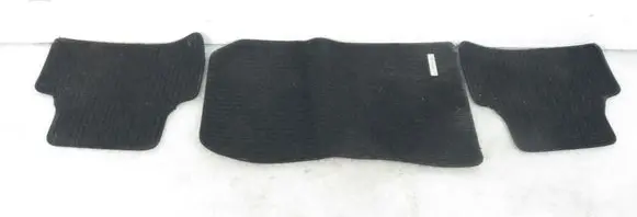 Front floor carpet liner