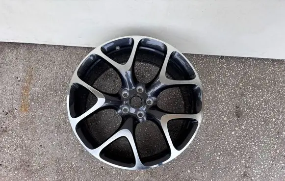 Opel Astra J R20 alloy rim 13312755