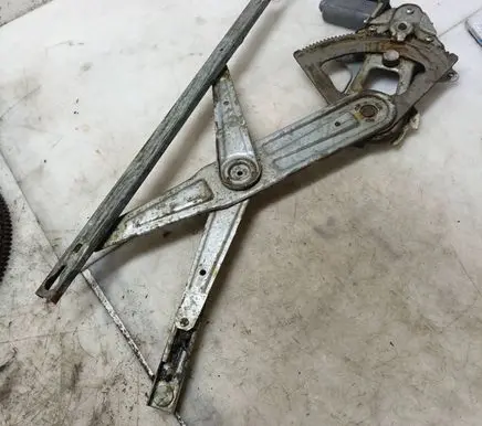 Chrysler Sebring (JS) Front door window regulator with motor 
