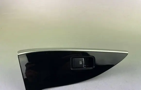 Subaru Forester SJ Electric window control switch 94263SG190 S73511410 83071FJ180