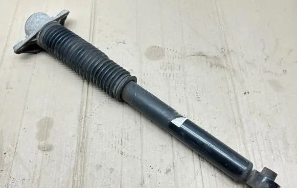 Rear shock absorber/damper