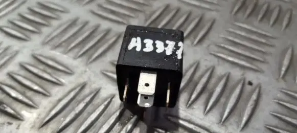 Volvo V70 Other relay 9441160 v23134-a52-x345