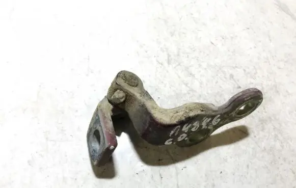 Ford Focus Rear door lower hinge xs4aa26800