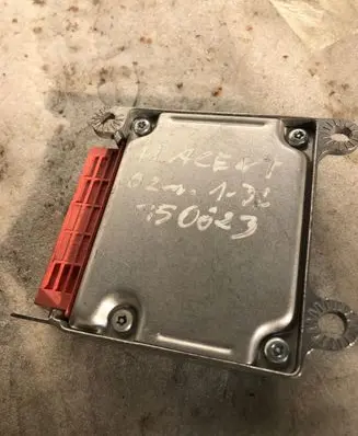 Hyundai Accent Airbag control unit/module 95910