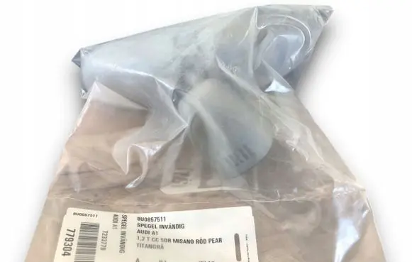 Audi A1 Rear view mirror (interior) 8U0857511