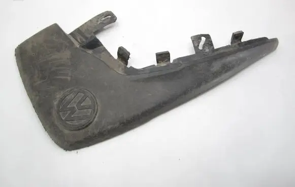 Volkswagen PASSAT B3 Front mudguard 357075111