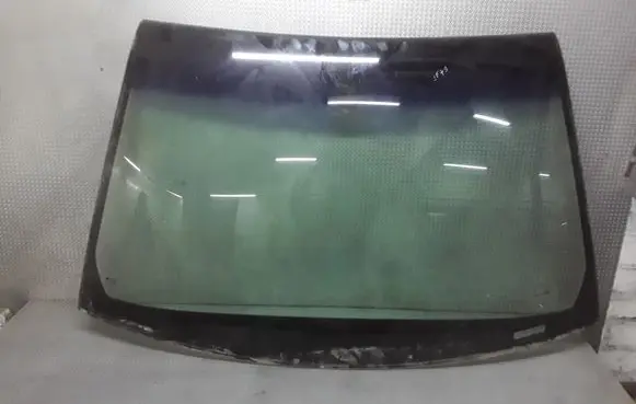 Cadillac CTS Front windscreen/windshield window 